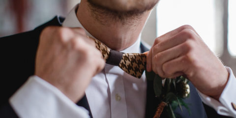 Ať už se vezmete na louce, na pláži nebo u vás na zahradě, bude vám slušet dřevěná móda od BeWooden