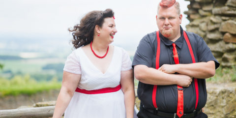 Svatba ve stylu rockabilly! Jak na tématickou svatbu vám prozradí dnes už manželé Lucie a Vašek Matoulkovi!
