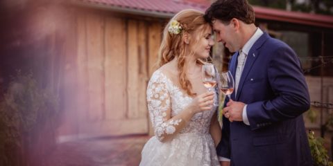 Víme, jaké svatební novinky a trendy nás čekají v nové sezóně