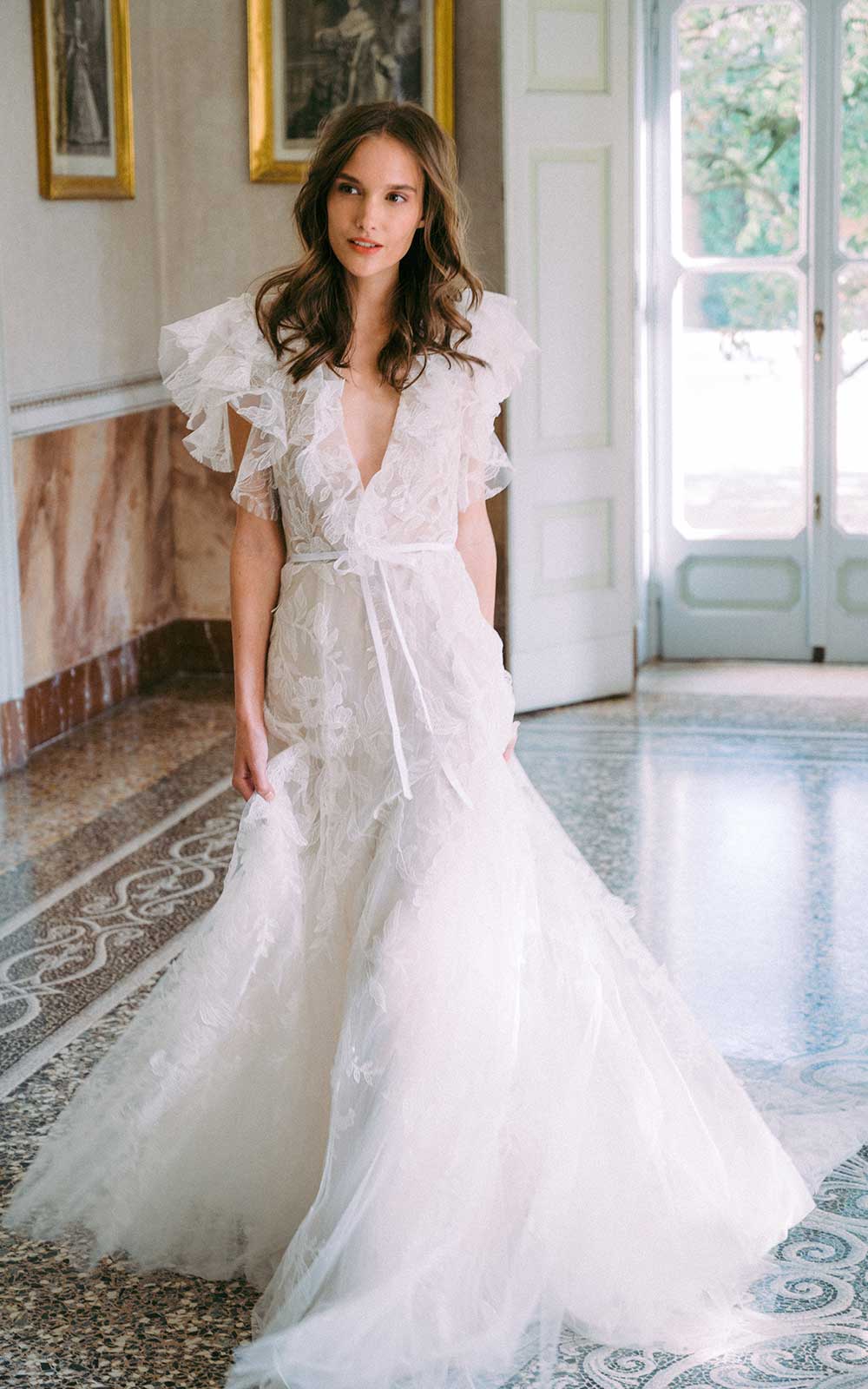 Svatební šaty Monique Lhuillier podzim 2020