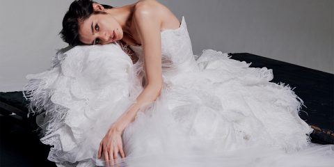 Svatební klenot pro rok 2020 z dílny Vivienne Westwood se pyšní alternativním hedvábím Peace a veganskými tkaninami
