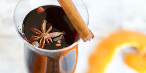 21 slavnostních koktejlů pro vaši zimní svatbu