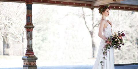 Secesní svatba ve stylu Alfonse Muchy. Šik, elegantní a sexy inspirace