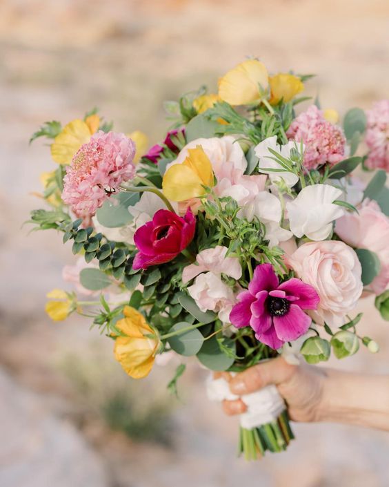 Letní kytice pro nevěstu