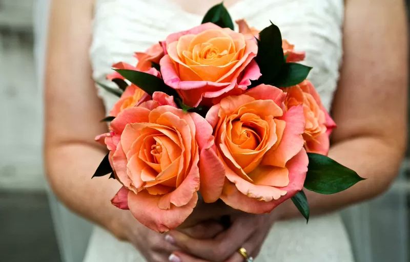 Jednodruhové svatební kytice