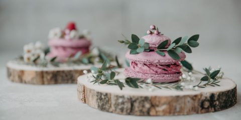 Únorová svatba nasladko, aneb svatební dorty a cukroví s valentýnskými motivy