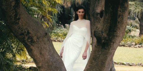 Monique Lhuillier pro jaro/léto 2023 vsadila na romantiku a sladkou Sicílii. La dolce vita!