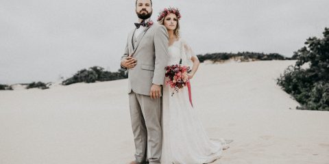 Ženich v létě. Jak být elegantní, a přitom se v obleku neupéct