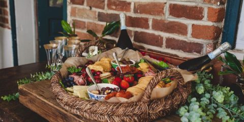 Jak pohostit svatebčany stylově. 6 tipů na moderní catering