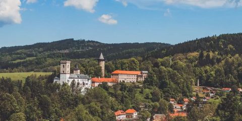 Svatba v jižních Čechách je ztělesněním romantiky. Co říkáte na tato 3 kouzelná místa?